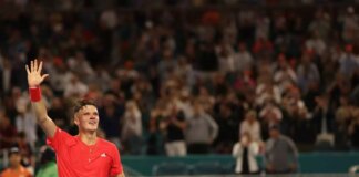 Dopo la pioggia lo tsunami, Mensik piega Djokovic e trionfa a Miami