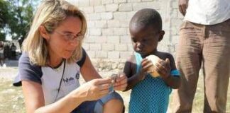 Aids, Mariavittoria Rava: “Dopo i tagli di Trump, ad Haiti abbiamo venduto 2 camion per i farmaci salvavita”