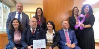 Aurigemma (Lazio): “Inaugurata panchina lilla, simbolo contrasto disturbi alimentari”