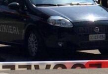 Auto esce di strada e finisce in un fosso a Grosseto: muore un uomo di 34 anni, ferita una bimba