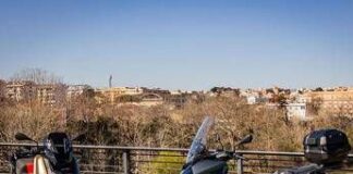 BMW Motorrad svela i nuovi BMW C 400 X e BMW C 400 GT