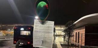 Blitz di Robin Hood a Termini, manomesse le panchine anti-clochard