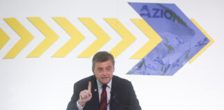 Calenda “Siamo ad un tornante della storia in cui il bipolarismo è fratturato”