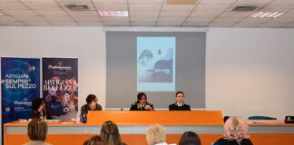 Thiene, sentinelle nelle professioni: la polizia di Stato al corso per parrucchiere con la campagna “Questo non è amore” Campagna Questo non è amore a Thiene