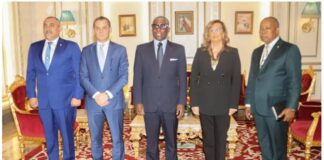 Condotte 1880 avvia partnership strategica con la Guinea Equatoriale per lo sviluppo infrastrutturale e apre società e ufficio a Malabo Da sinistra: il Ministro delle Opere Pubbliche Clemente Ferreiro Villarino, il Direttore Generale di Condotte 1880 Guinea SL Carlo Cali, il Vicepresidente della Repubblica Teodoro Nguema Obiang Mangue, l'Architetto Carla Baratelli di Studio Asia, il Presidente di GE-Proyectos Alejandro Micha Nsue