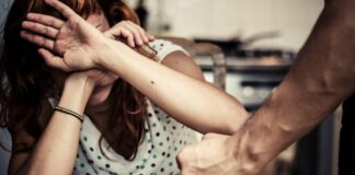 Il nuovo reato di femminicidio: basta contro i femminicidi? Diminuiscono in ambito familiare, aumentano per mano di partner o ex partner Femminicidi, il nuovo reato di femminicidio introdotto nel codice penale