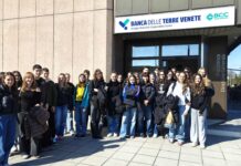 Educazione finanziaria e solidarietà: gli studenti vicentini scoprono il crowdfunding con Banca delle Terre Venete gli studenti vicentini scoprono il crowdfunding con Banca delle Terre Venete