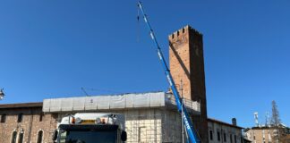 Lavori a Palazzo del Territorio, largo Goethe chiuso. FdI: cittadini non avvisati, caos per le fermate dei bus Lavori a palazzo del territorio