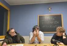 Libertà di stampa sotto attacco: l’incontro del Collettivo Tina Merlin a Mestrino con Gianluca Prestigiacomo e Marco Milioni, ha moderato Francesco Brasco Libertà di stampa sotto attacco, moderato da Francesco Brasco (a sx) l'incontro del Collettivo Tina Merlin a Mestrino con Gianluca Prestigiacomo (al centro) e Marco Milioni (a dx)