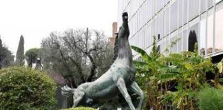 Meno repliche e più dirette, reti Rai accese tutta l’estate