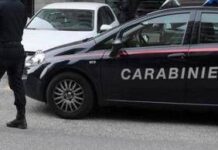Milano, 50enne tenta di rapire bambini davanti a scuola: arrestato