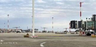 Odore di bruciato a bordo di un aereo, atterraggio di emergenza a Venezia