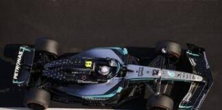 “Ok Lewis, no… Kimi”: l’ingegnere Mercedes scambia Antonelli per Hamilton – Video