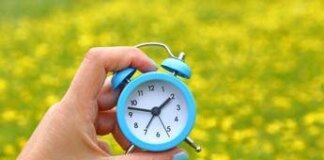 Ora legale dal 30 marzo, scienziati divisi: fa bene o male?