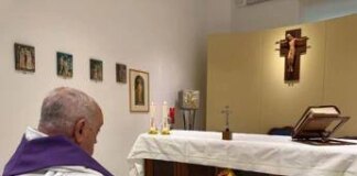 Papa Francesco, prima foto dopo il ricovero