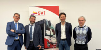 Attivato a Vicenza il bonus per incentivare l’uso dei mezzi pubblici. Duecento euro per chi acquista l’abbonamento annuale Svt bonus di 200 euro trasporti, presentazione iniziativa in sede svt