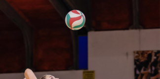 Serie B1 femminile girone C: la Volksbank Vicenza Volley domina Teramo (3-0), consolida il secondo posto e… punta Bologna Ghezzi (Volksbank Vicenza Volley) schiaccia