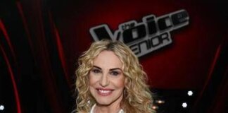 The Voice Senior, Antonella Clerici in lacrime per la storia di Monica