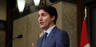 Trudeau reagisce ai dazi Usa: “Sono stupidi”. Trump risponde e minaccia il Canada