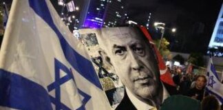 Turchia, folla in piazza a Istanbul per Imamoglu: “Siamo due milioni”
