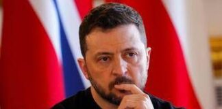 Ucraina, Usa in pressing per dimissioni Zelensky. Ma lui rilancia: “Non facile sostituirmi”