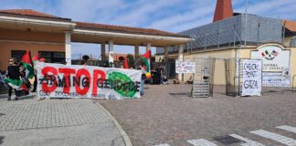 Caserma Ederle, blocco domenicale da parte del Bocciodromo in protesta contro gli USA. FdI condanna il gesto caserma ederle blocco bocciodromo vicenza manifestazione