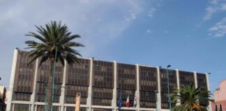 Papa Francesco, bandiere a mezz’asta nelle sedi regionali della Sardegna