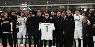 Lecce protesta ma pareggia a Bergamo nel ricordo di Graziano