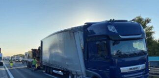 A4, tir perde bobine metalliche: 20 km di coda in autostrada nei pressi di Vigonza, in provincia di Padova
