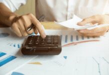 “Bollette più leggere in 2026, fino a 200 euro risparmio per famiglie”