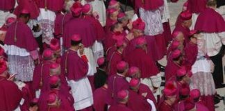 Cei, salta testo finale su donne, coppie gay e trasparenza: Assemblea generale rinviata