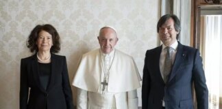 Intesa Sanpaolo, cordoglio per scomparsa Papa Francesco “Guida luminosa”