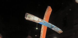 “Donai al Papa il pastorale fatto con il legno dei barconi”