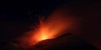 Etna, nuova eruzione: fontane di lava fino a 300 metri