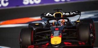 F1 Gp Arabia, super pole di Verstappen con Red Bull. Quarto Leclerc