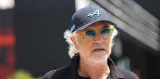 Flavio Briatore, funerali di Papa Francesco: “Ore di fila solo per i selfie”