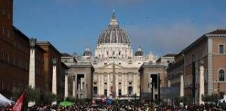 Funerali Papa Francesco, l’uomo di Musk in Italia: “Triste vedere ex ministri ridere”