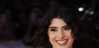 Compleanno con proposta di matrimonio per l’attrice di “Mare Fuori” Giovanna Sannino