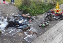 Notizie dai Vigili del Fuoco. Fumo invade casa a Caldogno, due persone evacuate. Sandrigo, tetto in fiamme, nessun ferito vigili del fuoco intervento a Rettorgole