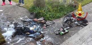 Notizie dai Vigili del Fuoco. Fumo invade casa a Caldogno, due persone evacuate. Sandrigo, tetto in fiamme, nessun ferito vigili del fuoco intervento a Rettorgole