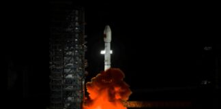 La Cina lancia con successo il nuovo satellite per la rilevazione dati Tianlian II-05