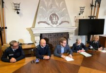 Vicenza. Pugnalò un ragazzino in piazza Matteotti per rubargli la sigaretta elettronica: denunciato un 17enne Polizia locale di Vicenza la conferenza stampa sull'identificazione del minore