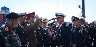 Libia, la nave Usa Mount Whitney al largo di Tripoli e Bengasi