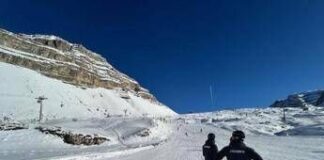 Madonna di Campiglio, parcheggia elicottero fuori pista e va a sciare: multato imprenditore