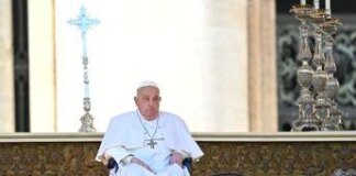 Papa Francesco, Vaticano: “Convalescenza continua, infezione ancora presente in lieve riduzione”