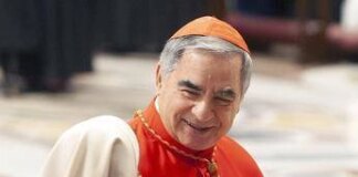 Papa, la ‘dama vaticana’ Marogna: “Becciu pontefice? Fantareligione, ma glielo auguro”