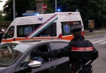 Salerno, accoltella una donna poi si lancia dalla finestra: morti entrambi