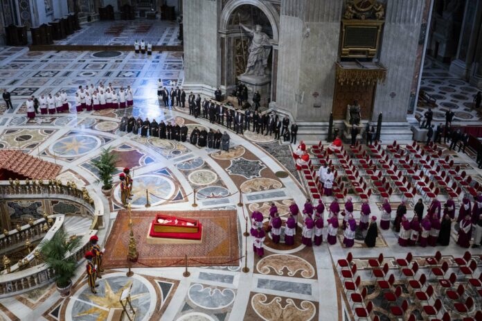 Salma-Papa-Francesco-a-San-Pietro-1