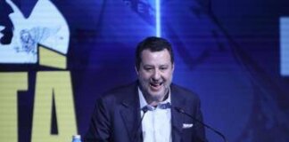 Salvini leader per acclamazione, nel 2013 primarie con Bossi e nel 2017 con Fava