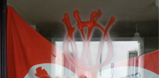 Vicenza, vergognosi atti vandalici No Vax contro Ospedale, FdI, Psi e SI: la condanna unanime Vicenza, vergognosi atti vandalici con scritte no vax contro Ospedale, FdI, Psi e SI (nella foto la vetrina imbrattata di questi due partiti)